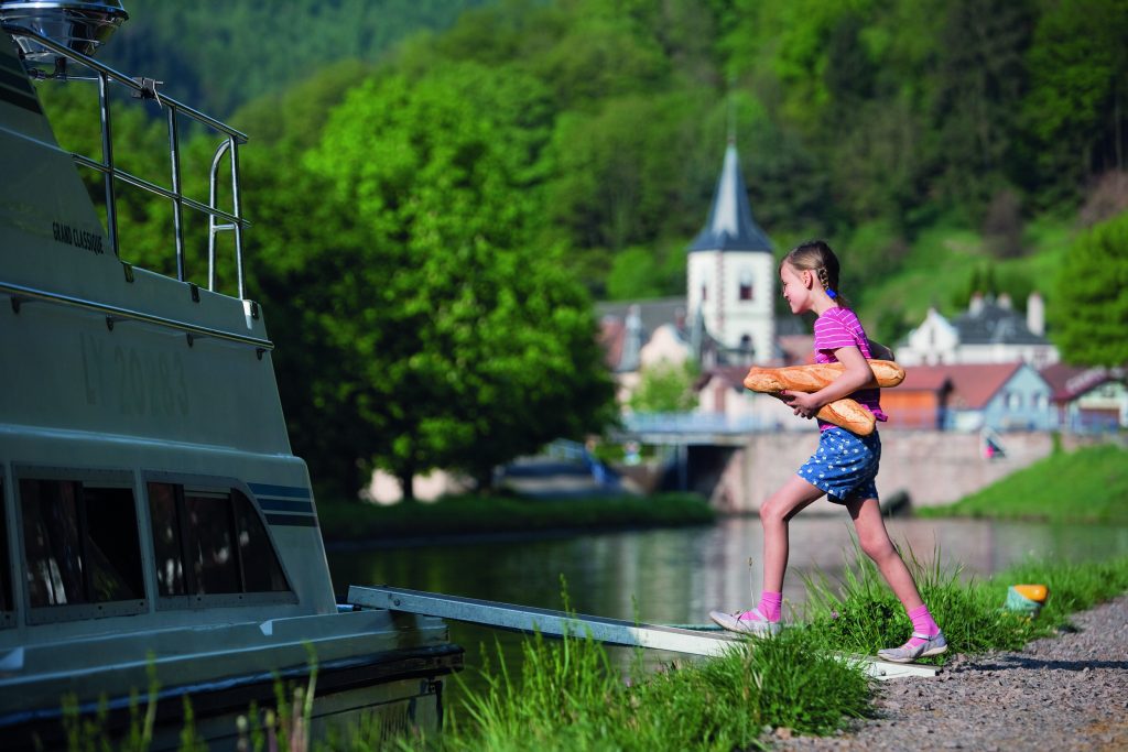  turismo-fluviale-per-bambini
