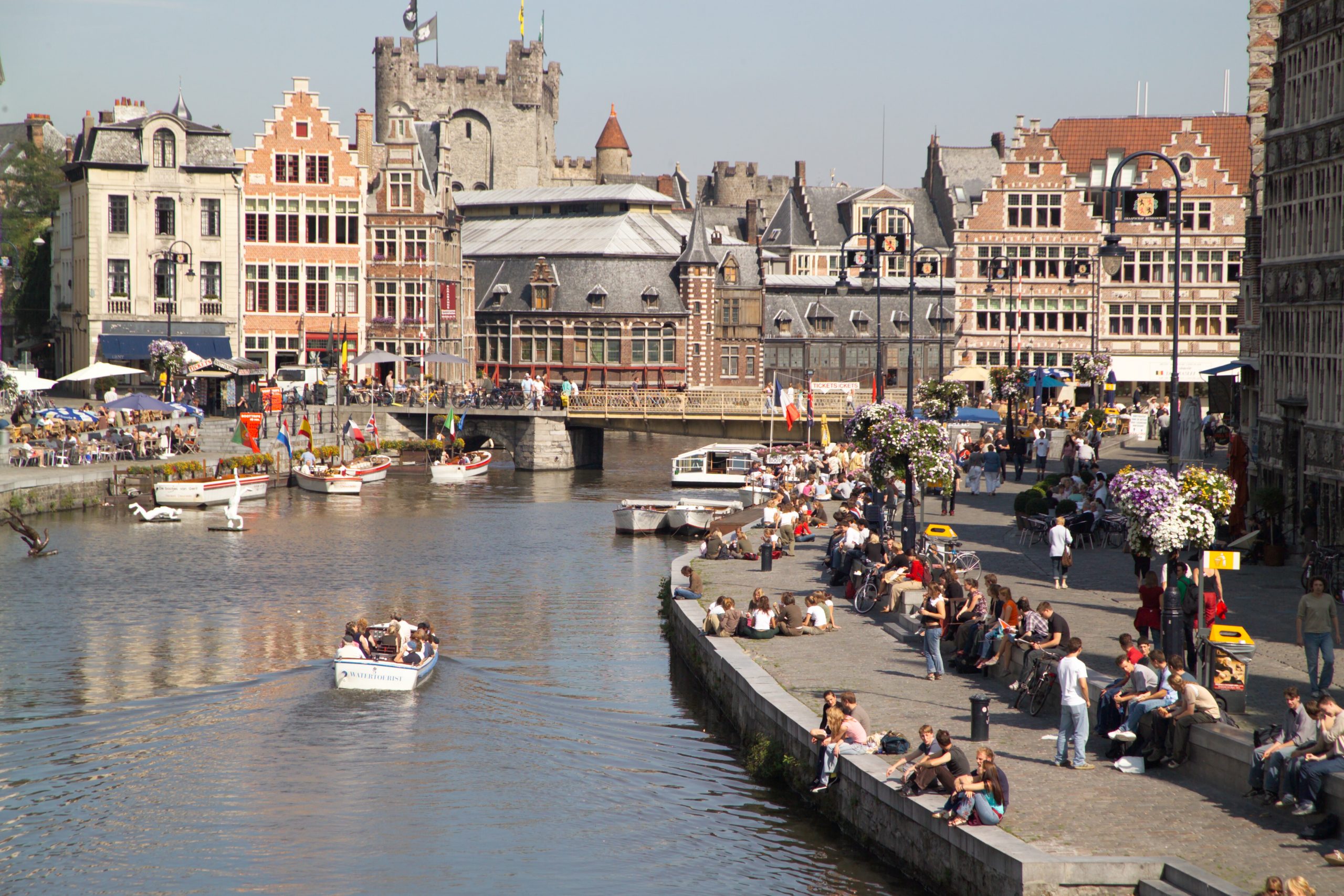 Belgica en barco fluvial