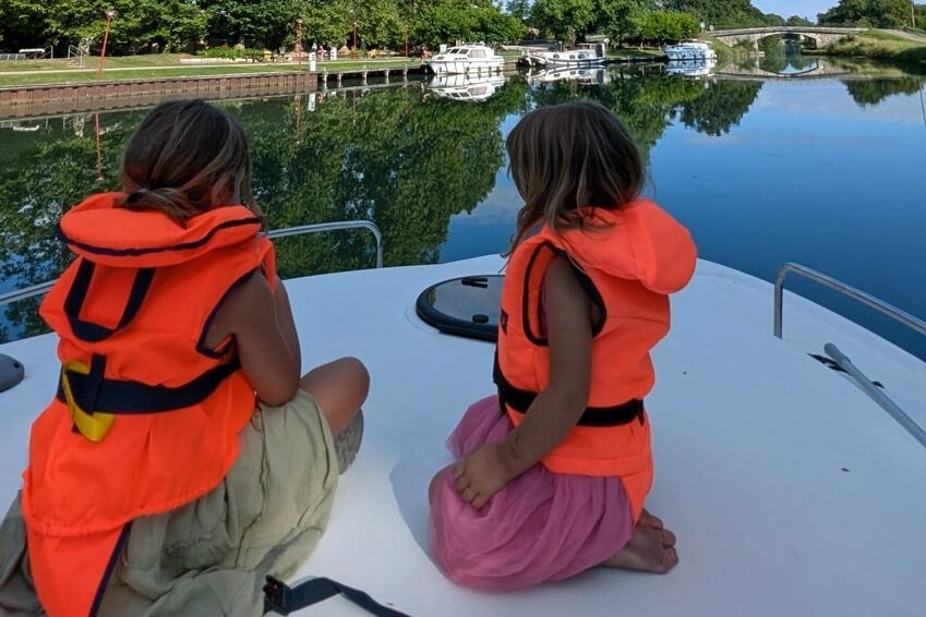 Seguridad en un crucero fluvial con niños | Danfluvial