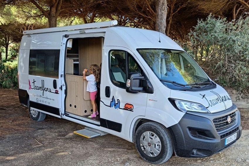 Viajar en autocaravana o barco fluvial | Danfluvial