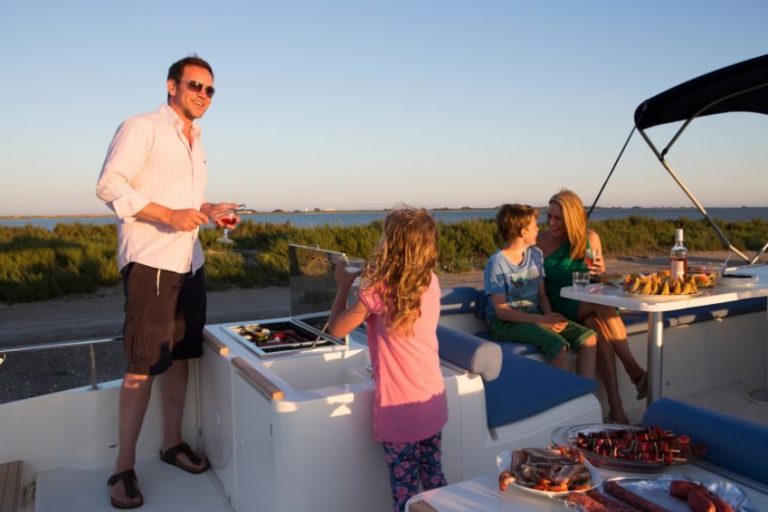 vacaciones de verano en familia a bordo | Danfluvial