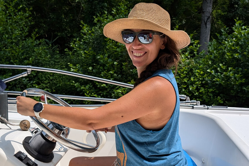 Vacaciones de semana santa en un barco sin licencia | Danfluvial